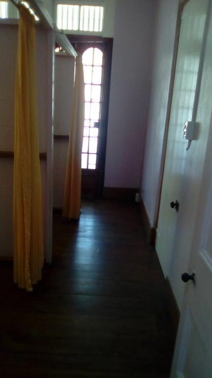 Robert'S Guest House Port of Spain Экстерьер фото